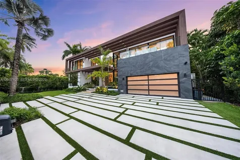 2520 Shelter Avenue Miami Beach FL 33140