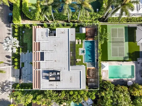 2520 Shelter Avenue Miami Beach FL 33140