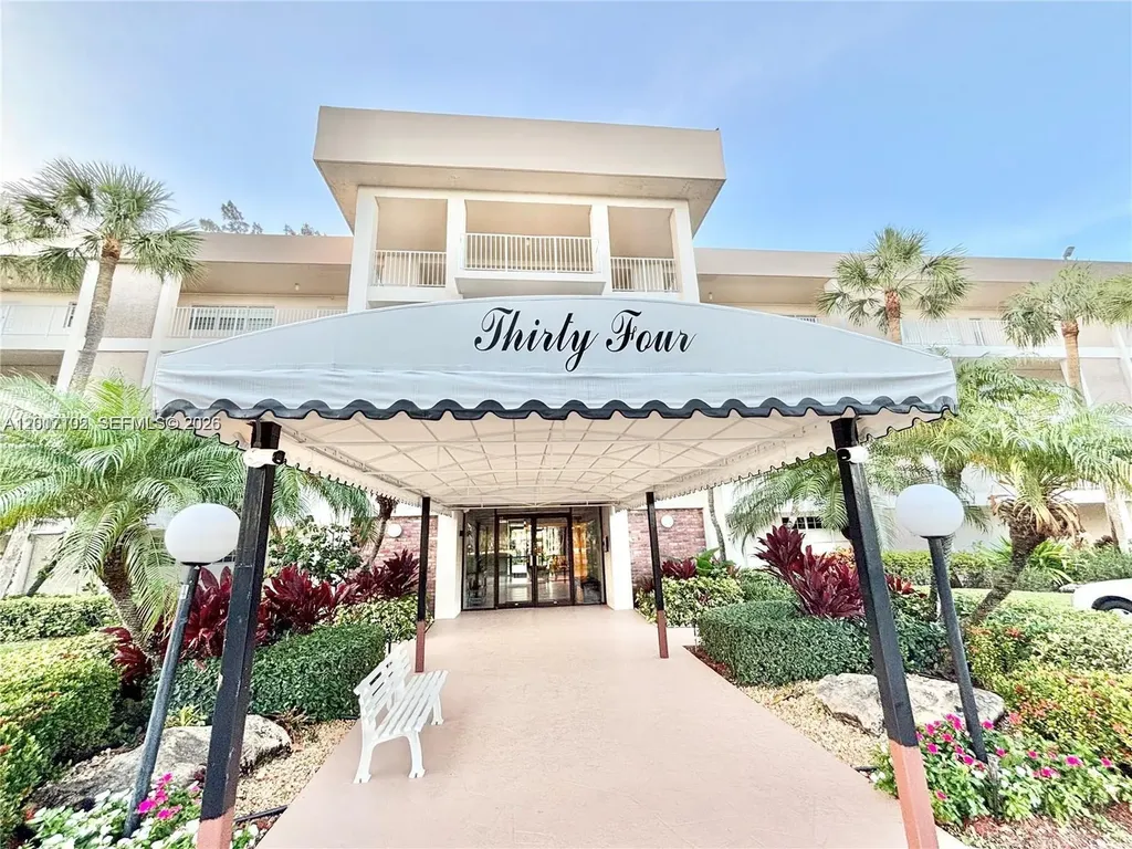 3051 S Palm Aire Drive Pompano Beach FL 33069