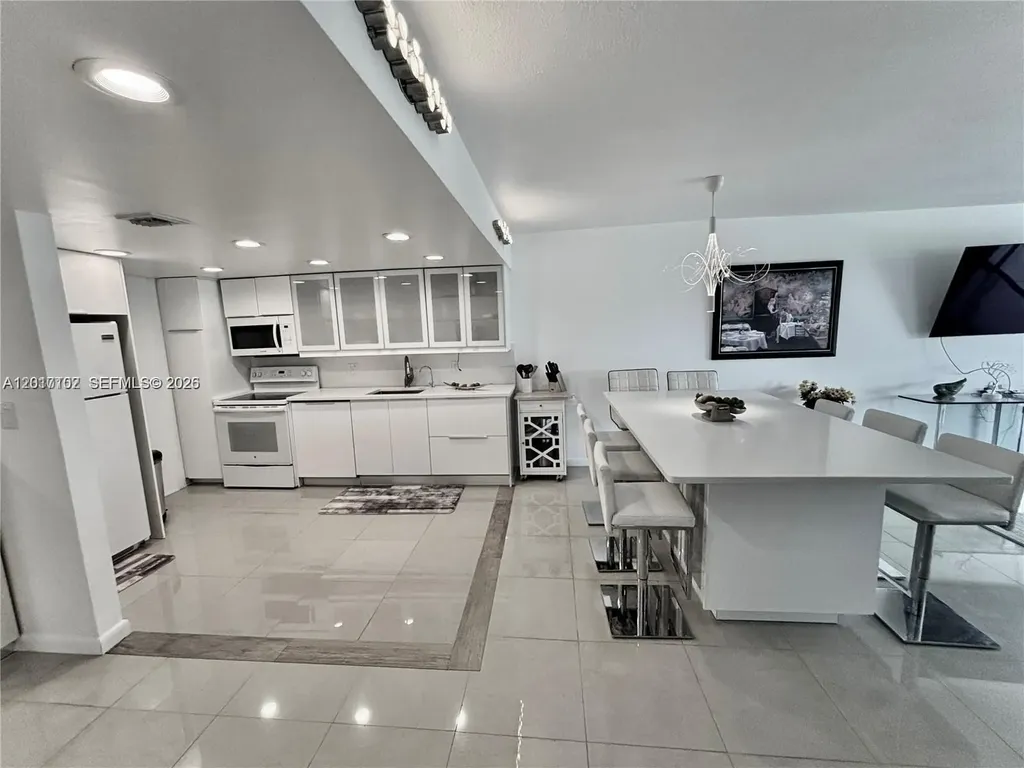 3051 S Palm Aire Drive Pompano Beach FL 33069