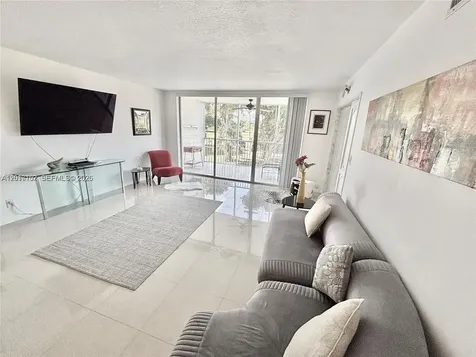 3051 S Palm Aire Drive Pompano Beach FL 33069