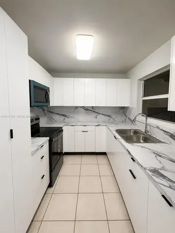 19050 SW 125th Avenue Miami FL 33177