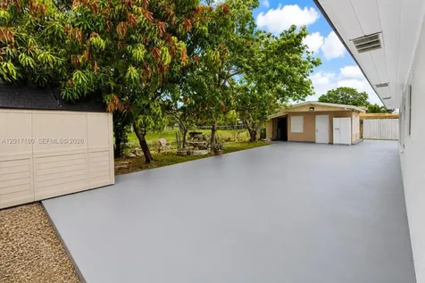 19050 SW 125th Avenue Miami FL 33177