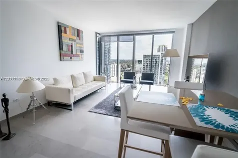 68 SE 6th Street Miami FL 33131