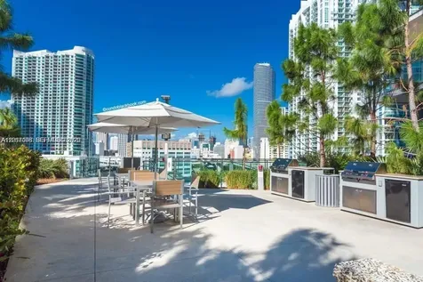 68 SE 6th Street Miami FL 33131