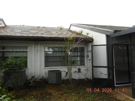6388 E Pinehurst Circle E Tamarac FL 33321