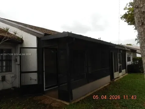 6388 E Pinehurst Circle E Tamarac FL 33321