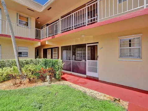 2040 NW 81st Avenue Pembroke Pines FL 33024