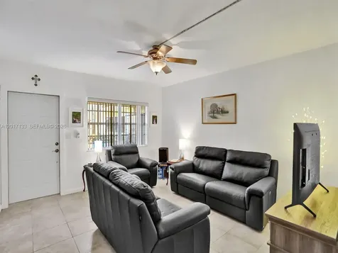 2040 NW 81st Avenue Pembroke Pines FL 33024