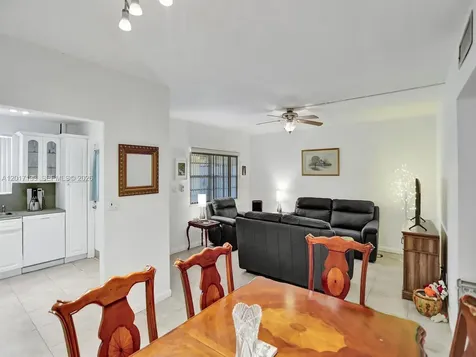 2040 NW 81st Avenue Pembroke Pines FL 33024