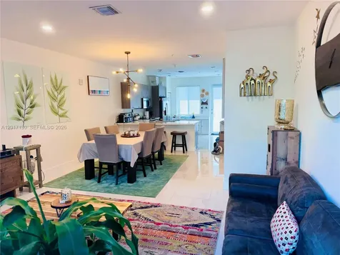 6453 NW 102nd Path Doral FL 33178