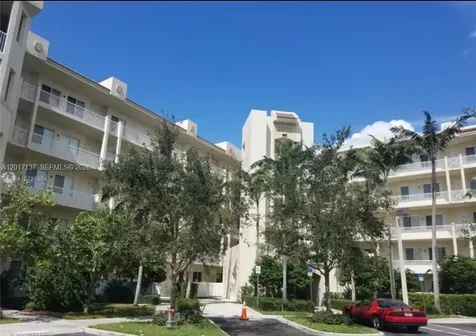 3500 Oaks Clubhouse Drive Pompano Beach FL 33069
