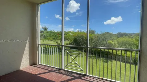 3500 Oaks Clubhouse Drive Pompano Beach FL 33069
