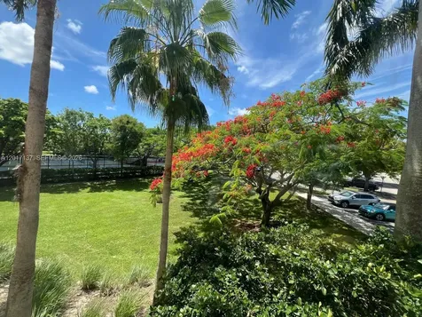 3500 Oaks Clubhouse Drive Pompano Beach FL 33069