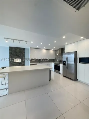 19390 Collins Avenue Sunny Isles Beach FL 33160
