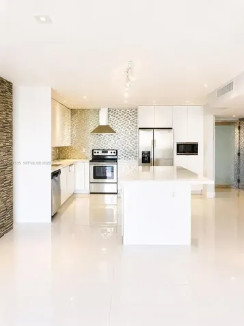 19390 Collins Avenue Sunny Isles Beach FL 33160