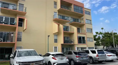 1975 W 44th Place Hialeah FL 33012