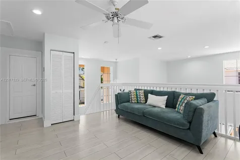 1240 Grant Street Hollywood FL 33019