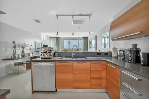 2950 NE 188th Street Aventura FL 33180