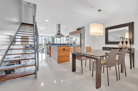 2950 NE 188th Street Aventura FL 33180