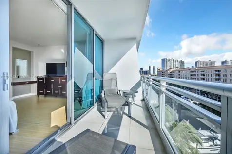 2950 NE 188th Street Aventura FL 33180