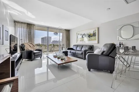 2950 NE 188th Street Aventura FL 33180