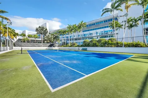 2950 NE 188th Street Aventura FL 33180