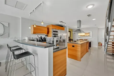 2950 NE 188th Street Aventura FL 33180
