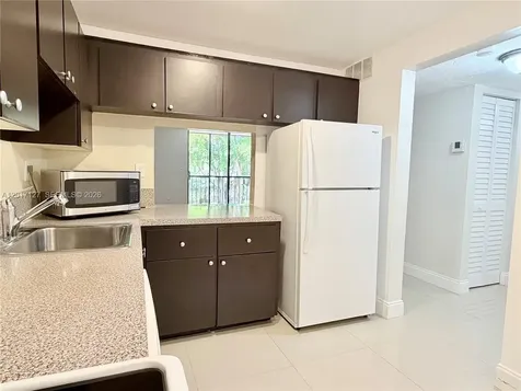 450 Commodore Drive Plantation FL 33325