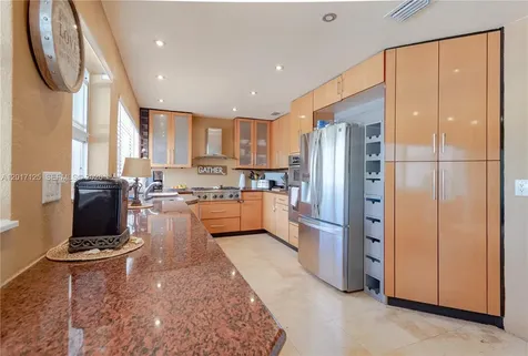 2908 Bayview Drive Fort Lauderdale FL 33306