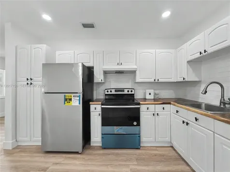 580 NW 194th Terrace Miami Gardens FL 33169