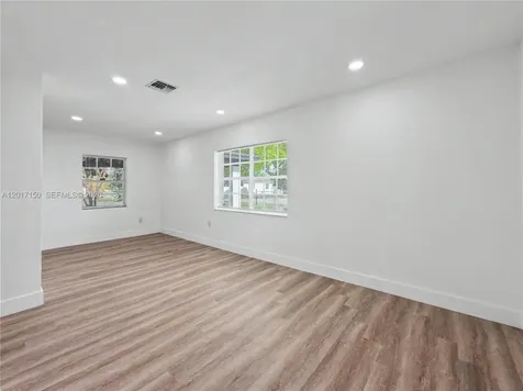 580 NW 194th Terrace Miami Gardens FL 33169