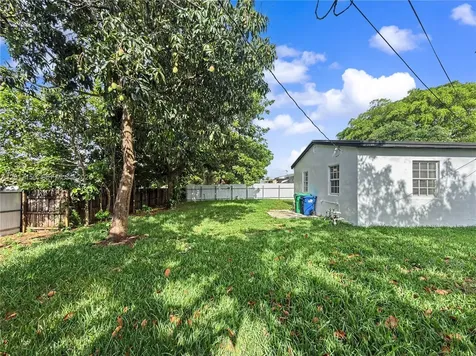 580 NW 194th Terrace Miami Gardens FL 33169