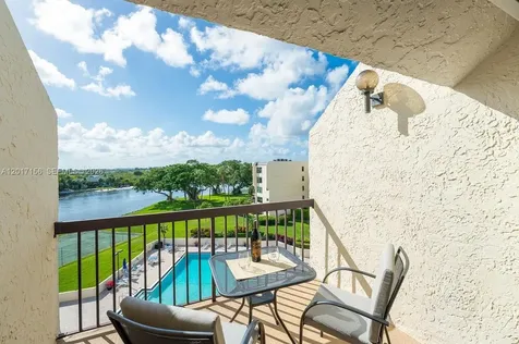 364 Golfview Road North Palm Beach FL 33408