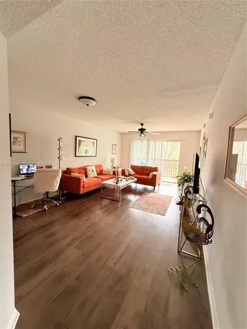571 SW 142nd Avenue Pembroke Pines FL 33027