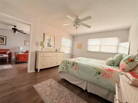 571 SW 142nd Avenue Pembroke Pines FL 33027