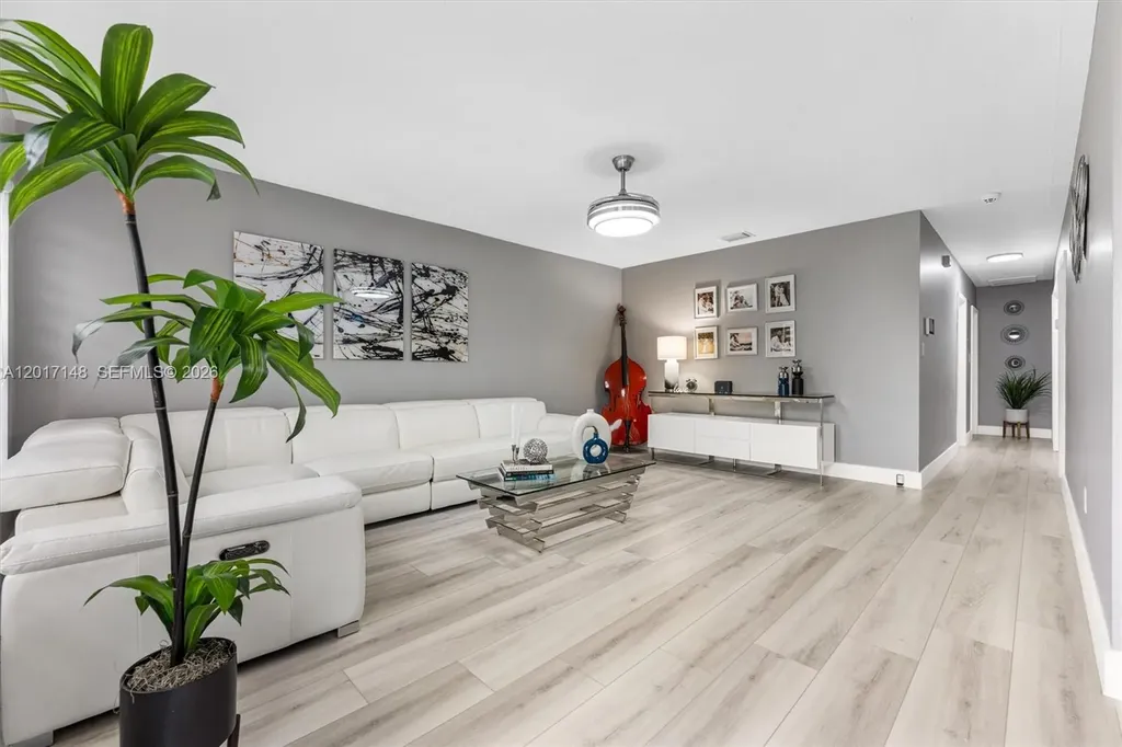 1300 SW 34th Avenue Fort Lauderdale FL 33312