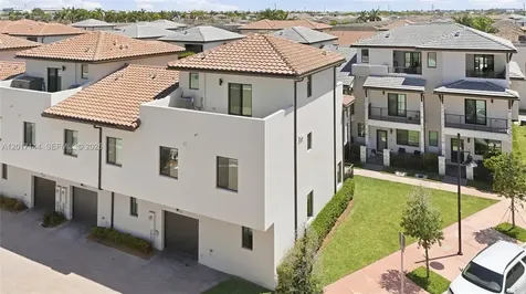 4426 83rd Parkway Doral FL 33166