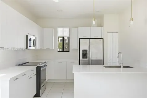 4426 83rd Parkway Doral FL 33166