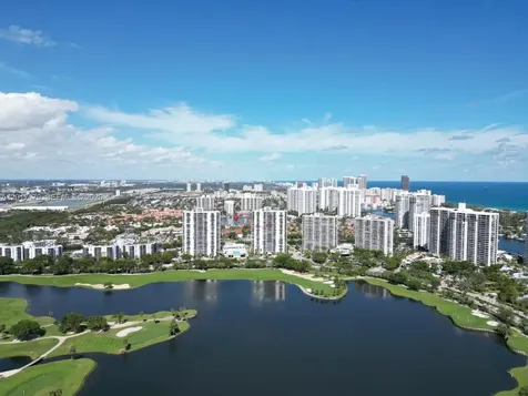 3675 N Country Club Drive Aventura FL 33180