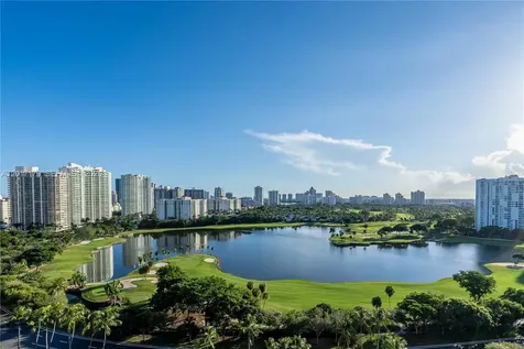3675 N Country Club Drive Aventura FL 33180