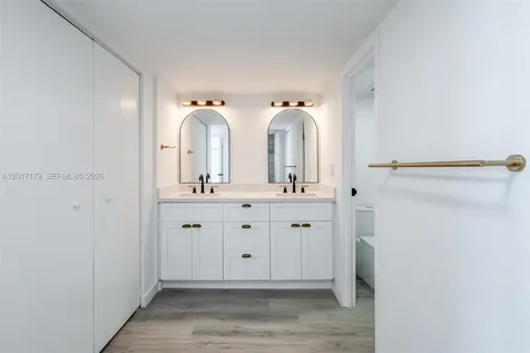 3675 N Country Club Drive Aventura FL 33180