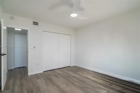 3675 N Country Club Drive Aventura FL 33180