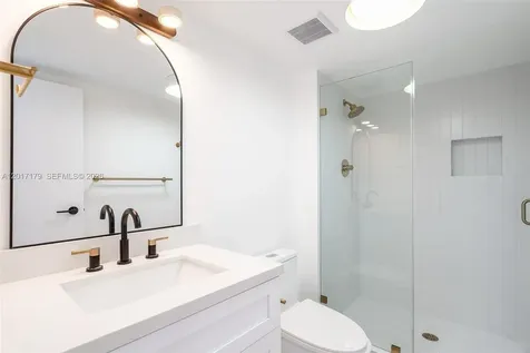 3675 N Country Club Drive Aventura FL 33180