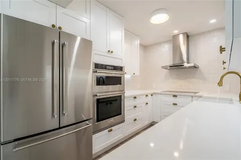3675 N Country Club Drive Aventura FL 33180
