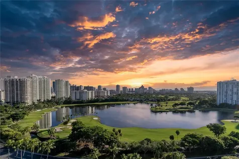 3675 N Country Club Drive Aventura FL 33180