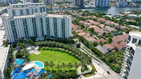 19370 Collins Avenue Sunny Isles Beach FL 33160