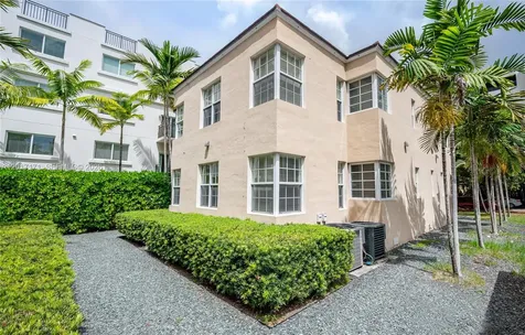 32 Calabria Avenue Coral Gables FL 33134