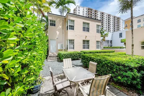 32 Calabria Avenue Coral Gables FL 33134