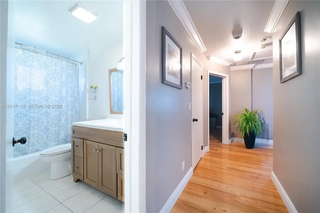 6472 Pierce Street Hollywood FL 33024